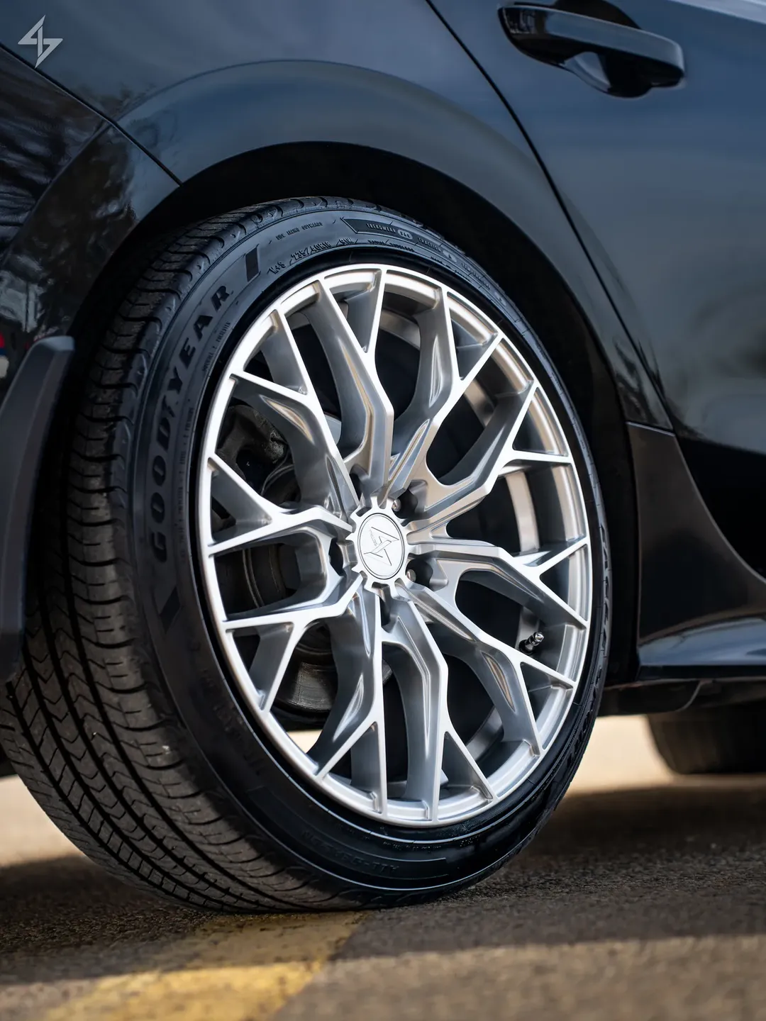 Roues Sentali Breakout sur le véhicule d'un client