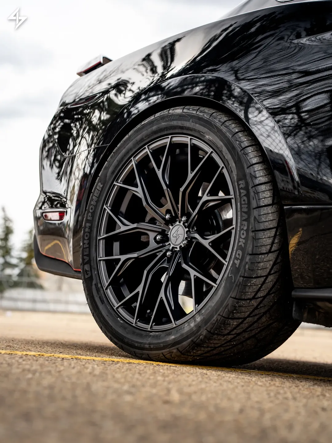 Roues Sentali Breakout sur le véhicule d'un client