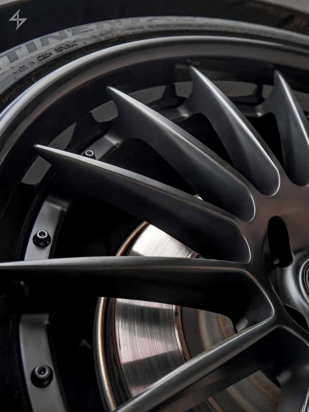 Roues Sentali Corsa sur le véhicule d'un client
