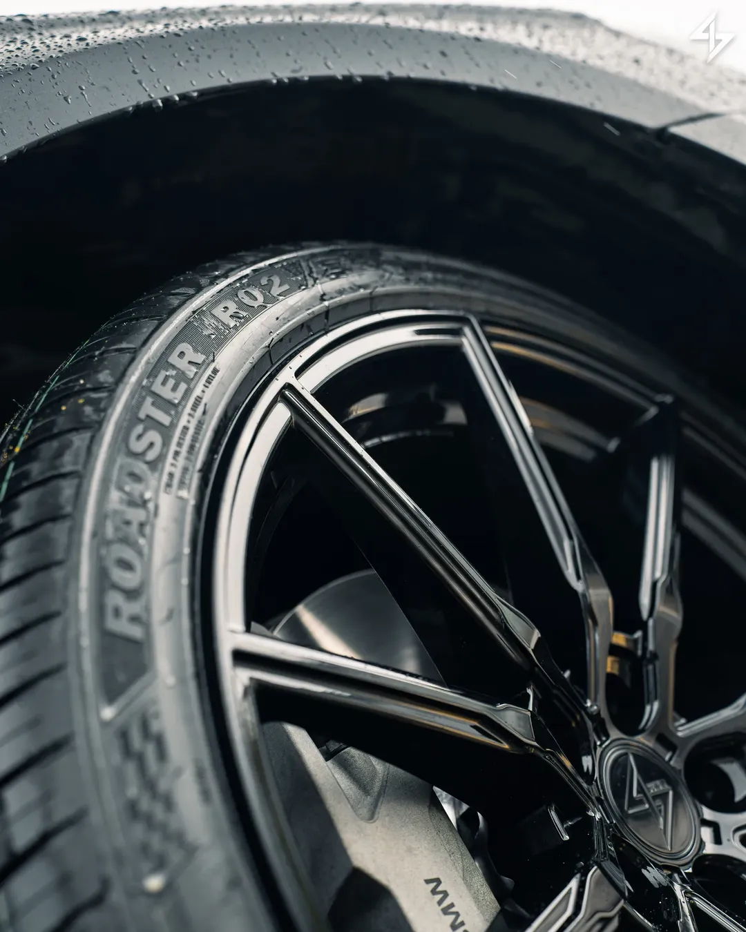 Roues Sentali Falcon sur le véhicule d'un client