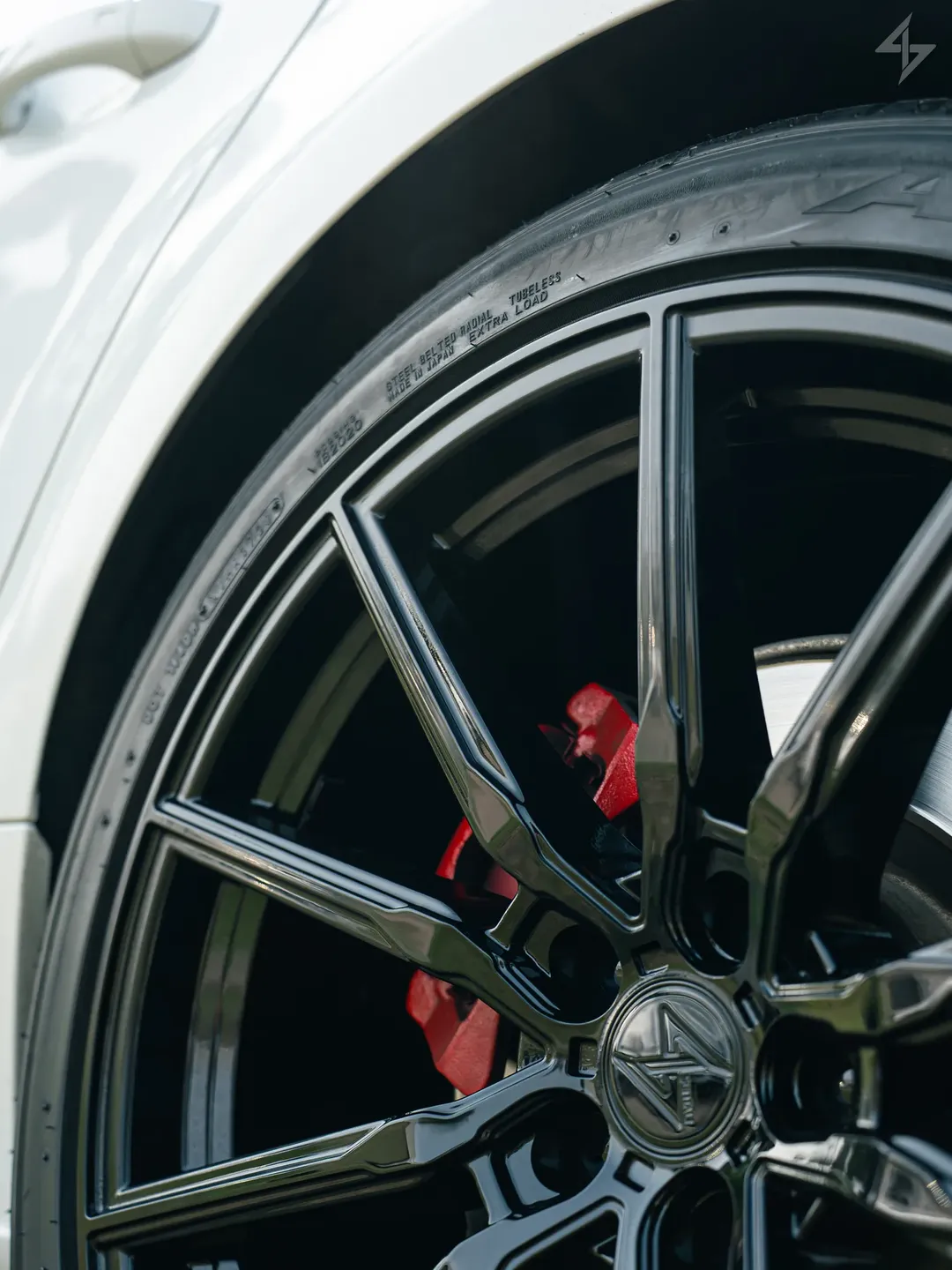 Roues Sentali Falcon sur le véhicule d'un client