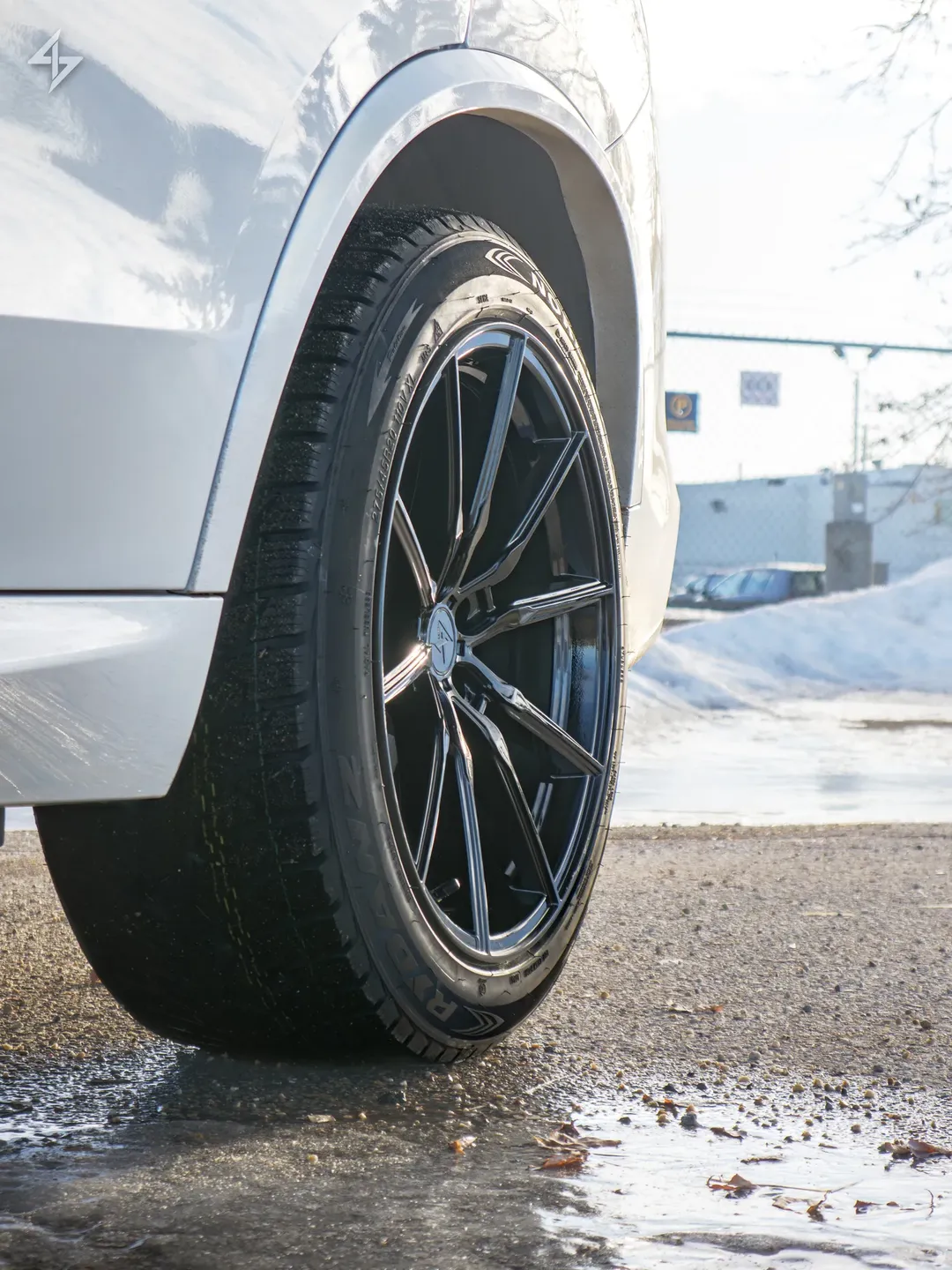 Roues Sentali Falcon sur le véhicule d'un client