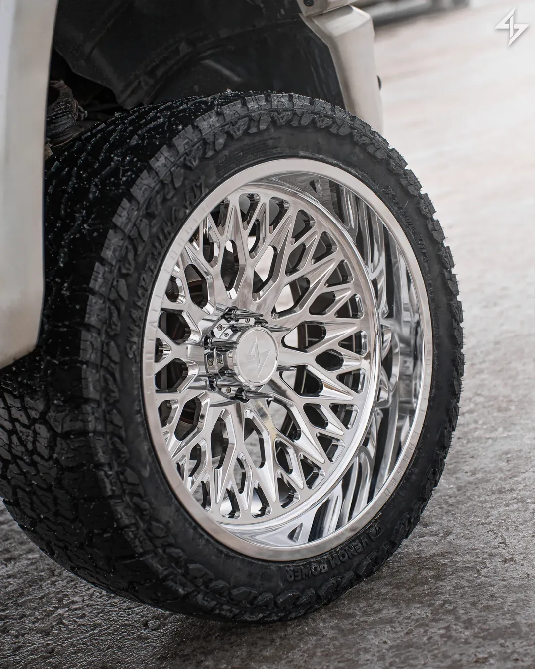 Roues Sentali SF-6 sur le véhicule d'un client