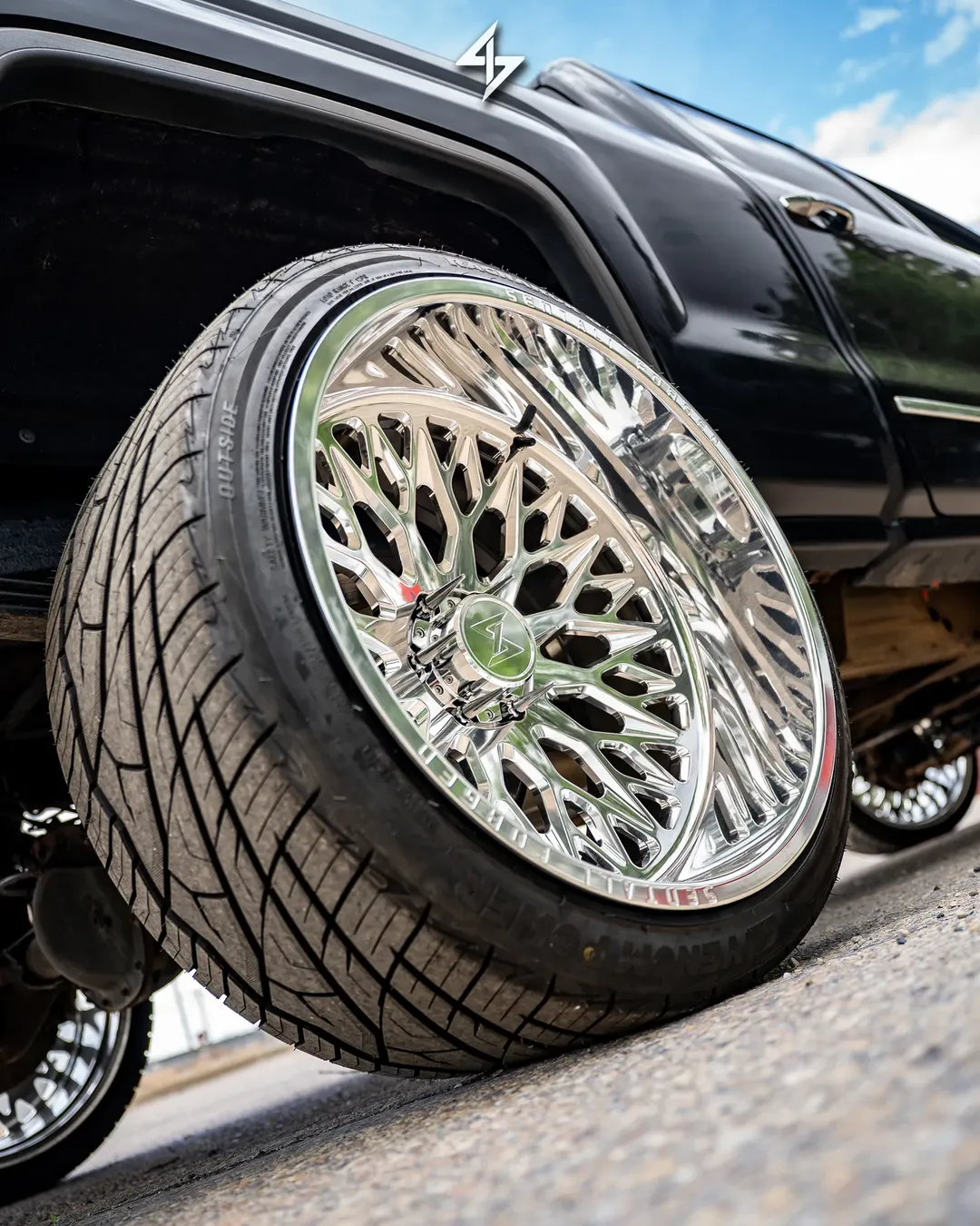 Roues Sentali SF-6 sur le véhicule d'un client
