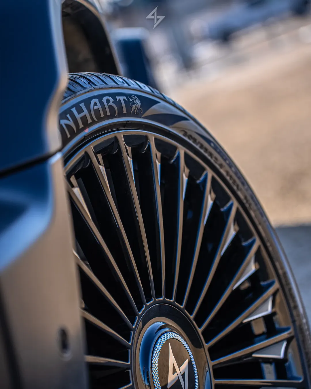 Roues Sentali Turbine sur le véhicule d'un client