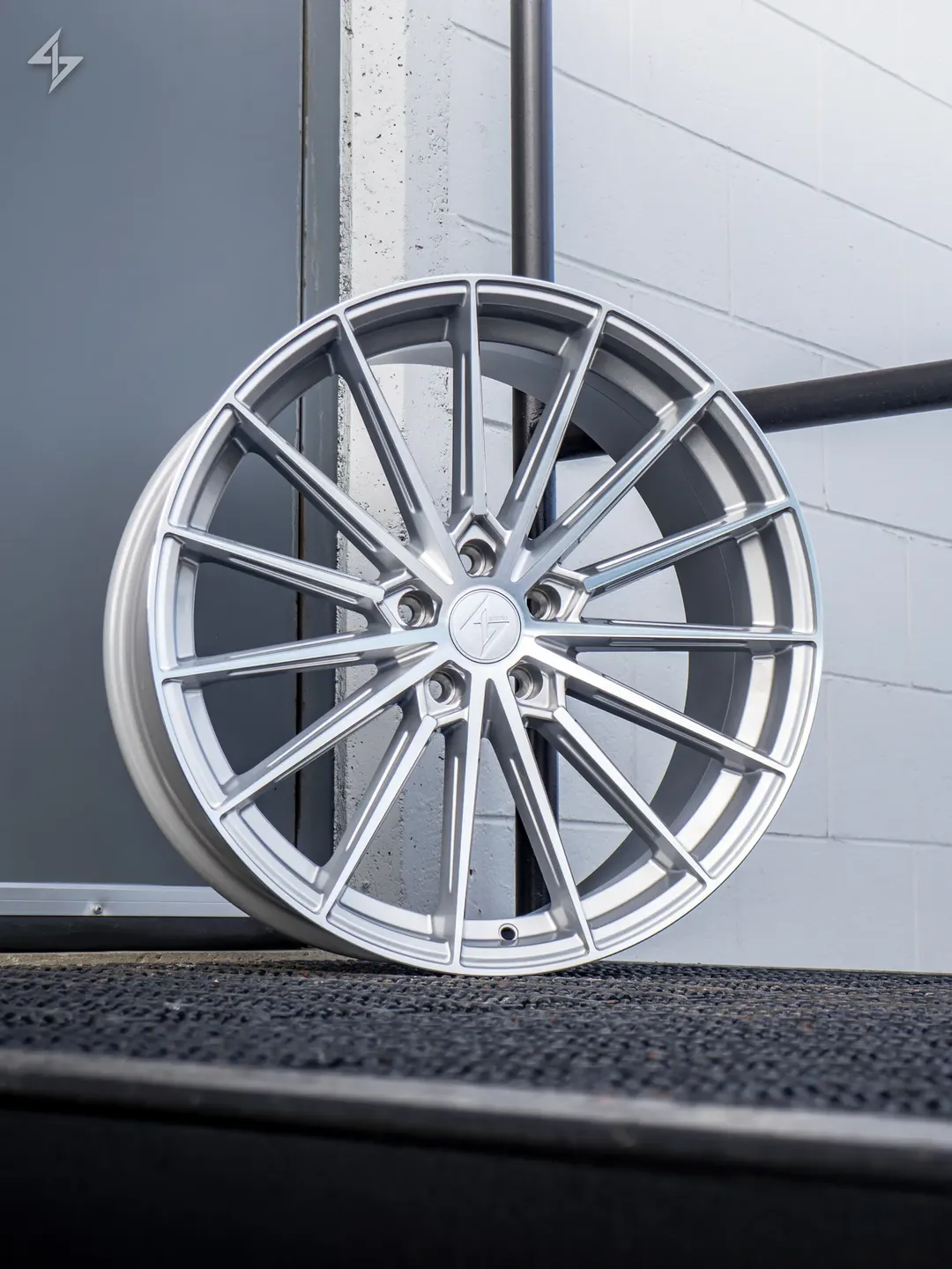 Roues Sentali Recoil sur le véhicule d'un client