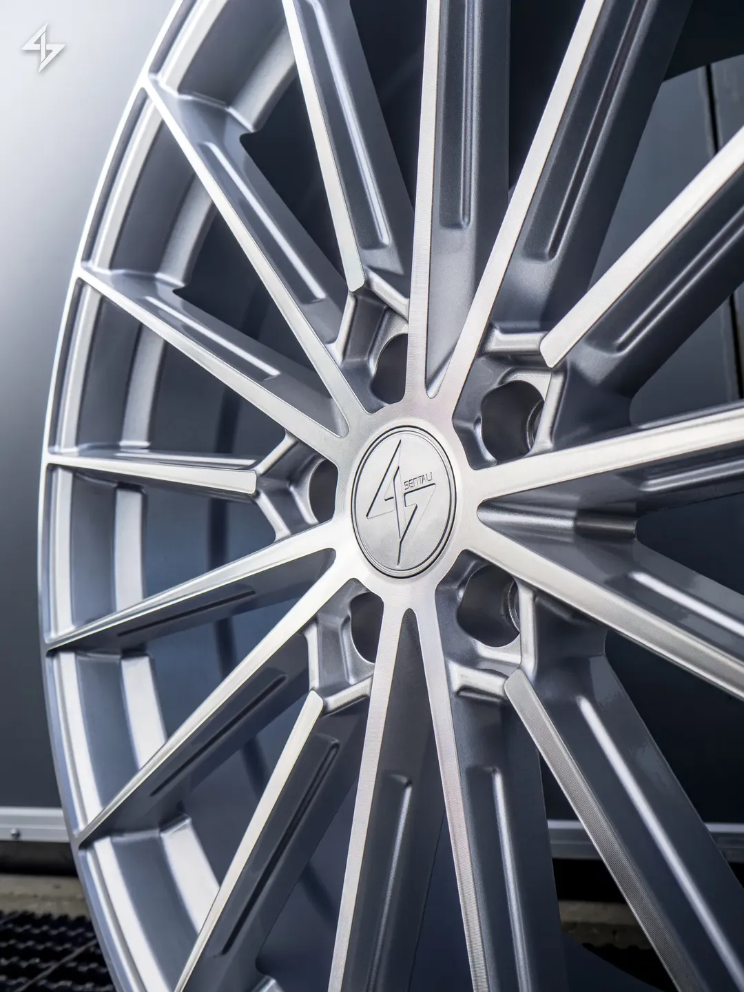 Roues Sentali Recoil sur le véhicule d'un client