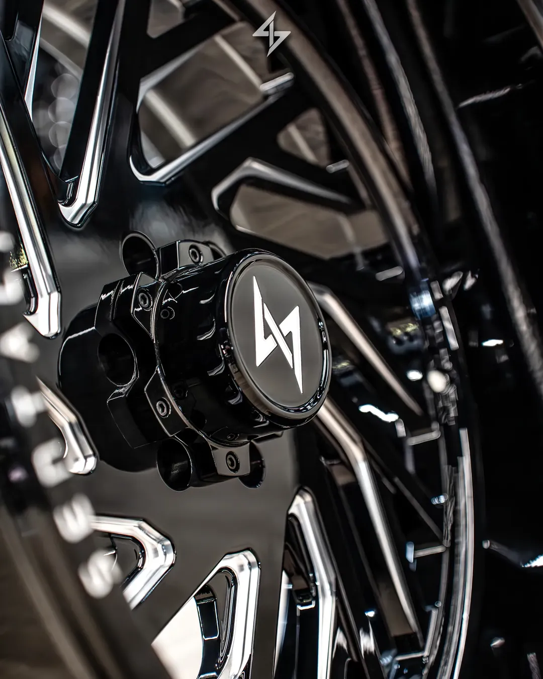 Roues Sentali SF-7 sur le véhicule d'un client