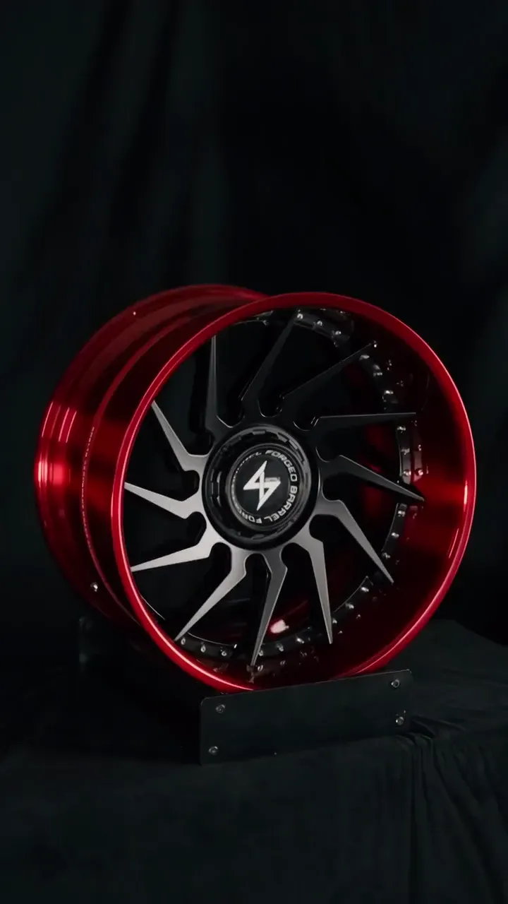 Sentali BFX-4 wheel with a red barrel